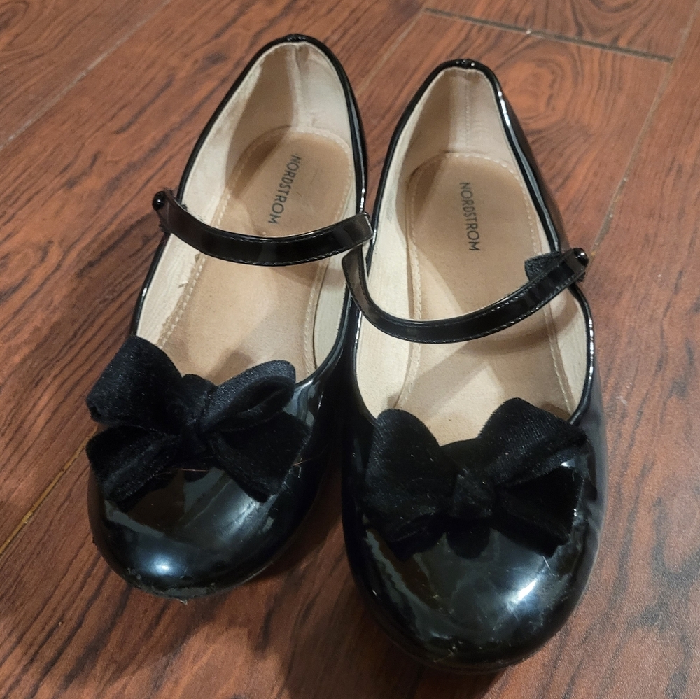 Nordstrom Black Kids Shoes with Bow Size 5 - Picture 3 of 5